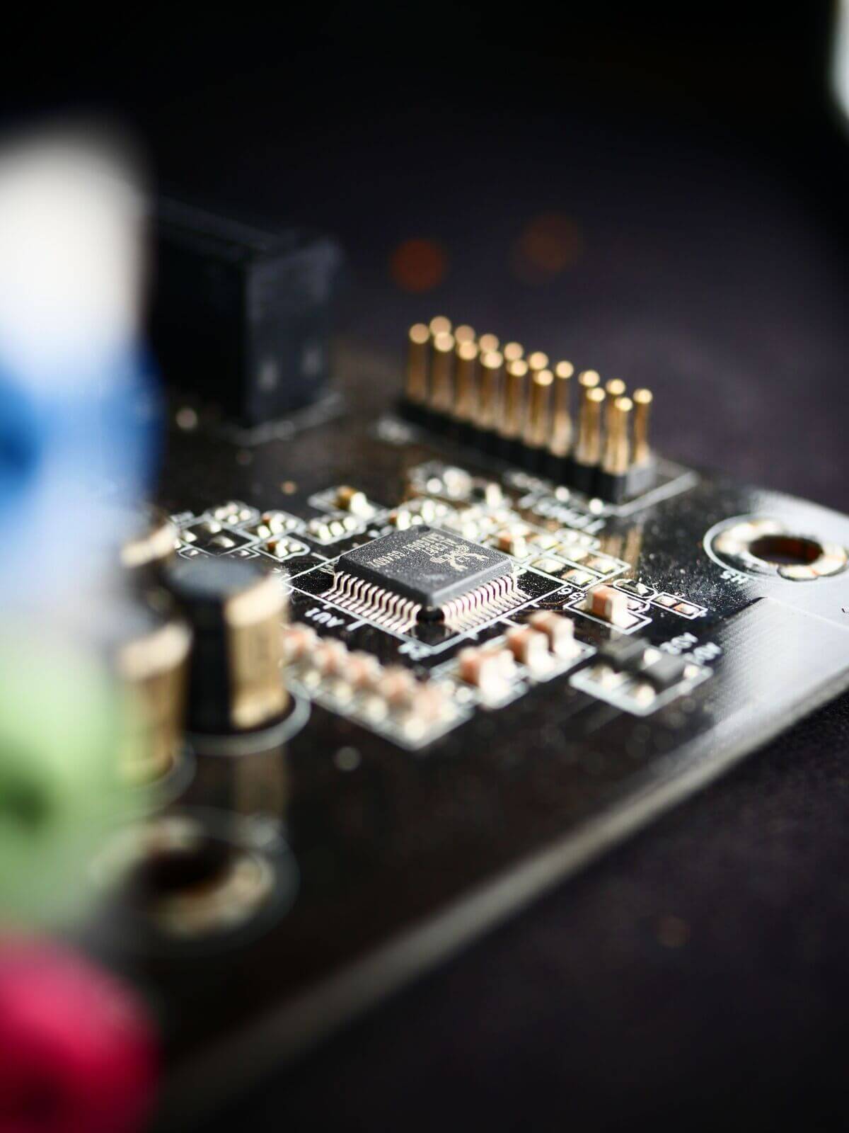 CRA reporting obligations for electronics manufacturers